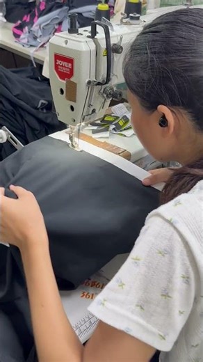 Take you through the clothing manufacturing process #sportswearfactory #gym #sewing