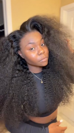 That lace melt! 🥹😍 #wiginstall #wiginstallation #hdlacefrontalwig #hdlacefrontal #wiginstalltutorial #wigtutorial #asmrsounds | Iamtanyi