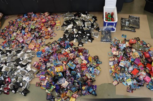 Hamden police make 2 arrests for illegal drug sales