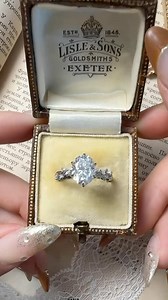 We’ve shipped so many engagement rings this November and December, and we know countless magical proposals are coming this Christmas and New Year. It’s such an honor to be part of your romantic journey, and we’re so excited to hear your stories and see your beautiful photos. Here’s to love and unforgettable moments! 💕 #engagementrings #engagementringideas #proposals #lovestory #christmasgift #christmasgiftsforher | Azura Jewelry