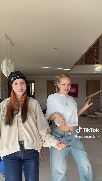 Pola Słopecka: Dance Moves and Fun TikTok Moments