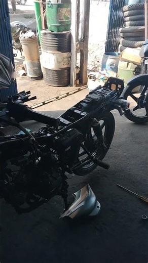 Splendor bs 6 insurance work chechis Tanki silencer chipiya all #bikeindia #herosplendor