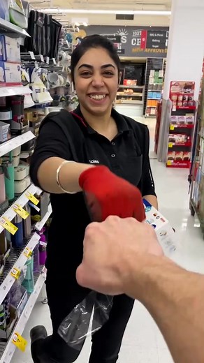 Exploring Retail and Community Interactions During Ramadan | TikTok