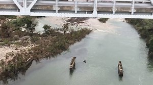 Wow! Watch as the Llano River moves under the bridge at Highway 87 in Mason County. The "flood wave" is expected to arrive in Llano at 2 a.m. Video courtesy of Marissa Vierus Carter. MORE: https://bit.ly/2QHdks3 | KVUE