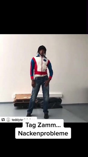 Nackenprobleme Tanz | Percy & Teddy Comedy