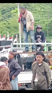 Jika tongkonan ka,pun di paksa di eksekusi ,,saya pribadi yakini leluhur dan para arwa pendiri tongkonan tdk diam ..silakan yg berwenang bongkar tp siap siap tanggung konsukensinya... Hukum km bisa mainkan dan beli tp karma km tdk bisa dan siapun pun tdk bisa halangi Pangkat dan jabatan bukan jaminan Ketika leluhur yg bersuara ,, ingat itu pasti. | Daud Karaeng | Facebook