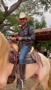 47K views · 2.1K reactions | Mañana gran estreno El Estrés a dueto con mis amigos de Grupo Codiciado Rancho Humilde  #quebendicion #jesúsuriarte #GrupoCodiciado #rancho | Jesús Uriarte | Facebook