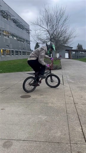 I learned how to 180 a BMX #bmx #whistlerbikepark