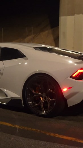 Eric on Instagram: "🔥 2000HP Twin Turbo Lamborghini Huracán Tecnica at FULL VIOLENCE 🔥 Shooting flames like a dragon and shaking the streets. This is pure chaos on wheels 💨💥 ⚡️ Watch the FULL FLAME VIDEO now — link in bio! ⚡️ Owner: @v10flo Twin turbo: @sheepeyrace #Lamborghini #TwinTurbo #Huracan #2000HP #FlameThrower #LamboLove #Supercar #CarPorn #InsaneCars #SupercarSociety"