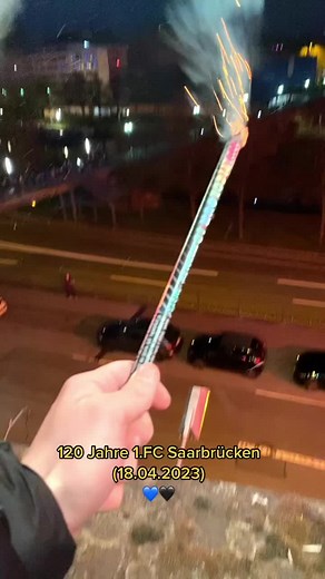 Saarbrücken wurde heute 120 Jahre 💙🖤 #saarbrücken #3liga #1fcs #1903 #fußball #1fcsaarbrücken #120jahrefcs💙🖤 #120jahre #feuerwerk #ultras #unterhaltung