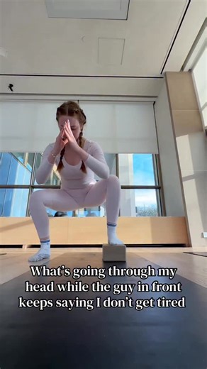 ASHLYNN NEUMAYER on Instagram: "Long sleeve was a diabolical decision but this #matchingsetgirl is clocking in 🫦 #hotsculpt Studio: @o2life Instructor: @frraaancesca @fkbodyfit Set: @fabletics Socks: @pila.barre code ASHLYNN15"