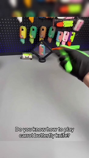 Carrot butterfly knife play teaching 👍#butterflyknife #fidgettoys #fyp #gravityknife