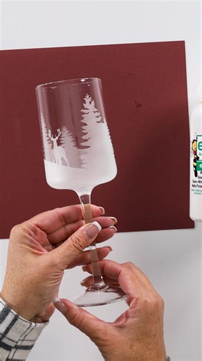 Sip in style 🍷❄️ Learn how to etch your own wine glasses with this easy winter design tutorial! | The Crafty Blog Stalker