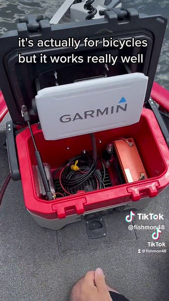 Here’s a more in-depth breakdown of various components i used in my livescope system build! If you have any questions or comments, drop them in the comments section and i’ll try to get back to you! Tight lines 🎣💪🏻#livescope #portablelivescopesetup #fishing #bassfishing #outdoors #boatlife #fish #bassfishinglife #fyp #fypシ #shadslingers #merc #mercury #mercurymarine #garmin #garminlivescope #forwardfacingsonar