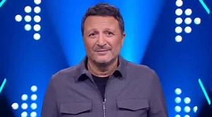 119K views · 934 reactions | Exclu: Voici les premières secondes de ma nouvelle émission “bataille navale”. Rendez vous le 2 Décembre sur @tf1 pour découvrir cette nouvelle folie ! @satisfaction @dreamsparkfr . Merci aux équipes et à vous de jouer ! #madeinfrance️ | Arthur | Facebook