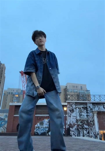 Explore Chinese Dance Trends on TikTok