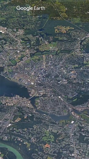 New Haven, CT Birthed the Modern Telephone #newhavenct #telephone #history In 1878, New Haven, Connecticut became the birthplace of the modern telephone. George Coy launched the world’s first commercial telephone exchange in the Boardman Building, connecting callers through a central switchboard. Within weeks came the first phone book—just 50 names and no numbers. Early operators were boys, soon replaced by women known for patience and poise. By year’s end, subscribers had grown eightfold, layin