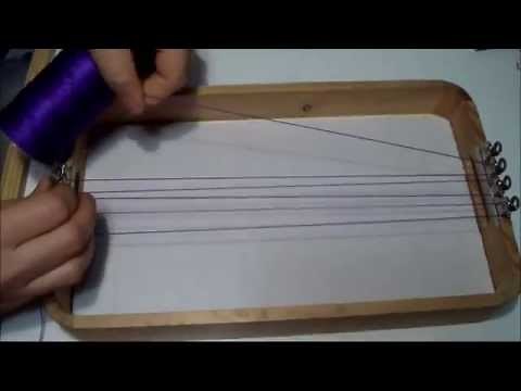 TUTORIAL DIY COMO HACER UN TELAR CASERO CON UNA BANDEJA Y UNAS PINZAS PARA TEJER MANUALIDADES