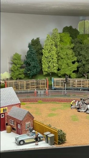 The new Bachmann Class 37012 DCC Sound Deluxe weathered by TMC #82