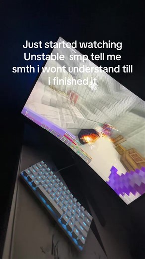 Started watching 🏔️#minecrafte #fyp #unstablesmp #parrotx2 @wemmbu @Parrot