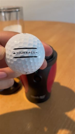 Katie Calderon on Instagram: "Um something is off with these Maxfli balls"