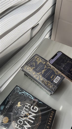 avo reads ☁️🪽 (@avoreads) - Exploring Bookshelf App: Scanning Books with Booktok PH Videos