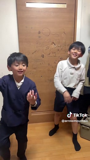 ５人兄弟の四男と五男 #横揺れ #子供のいる暮らし #トレンド #ダンス動画