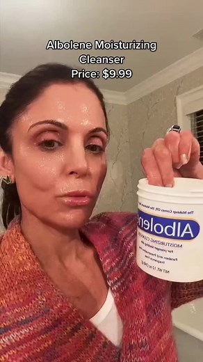 Back to basics #albolene #skincare #skincaretips #makeupremover #skincareproducts #skincaretiktok #makeupremoveroutine #beautyproducts