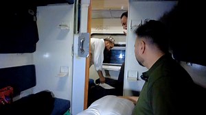 Unbelievable price of Bedding 😱😱 Karachi to Rawalpindi train travel via Tezgam express ac business class l Pakistan railways #train #travel #locomotive #railfanning #railwaystation #greenline #railroad #trainjourney #trains #Tezgamexpress #trainlover #travelreview #pakistan #shalimarexpress #sadiarafay #hojae | Sadia Rafay