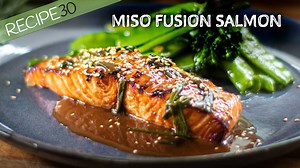 I’m obsessed with this easy miso salmon recipe! 🍣