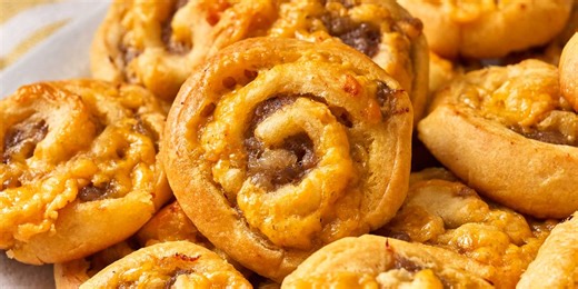 4-Ingredient Cheesy Sausage Pinwheels