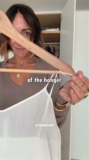 Stop Clothes Slipping Off Hangers With This Genius Hack 👚✨