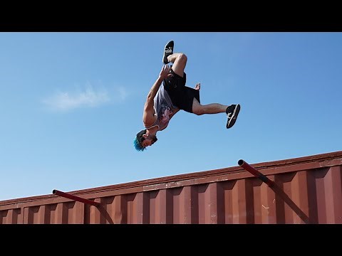 2017 Parkour and Freerunning Compilation (Insane Tricks)