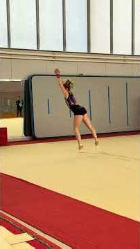 Une séance, mille détails à corriger 🤸‍♀️ #gymnastique #training #sport