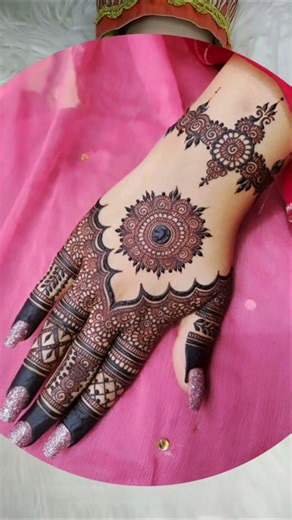 Simple Stylish Mehndi Back Hand Design #mehndi #hennadesign #shorts #henna
