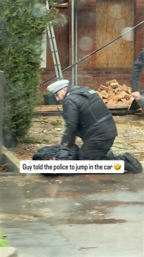 D A D V G I R L S on Instagram: "No way this just happened 🤣"