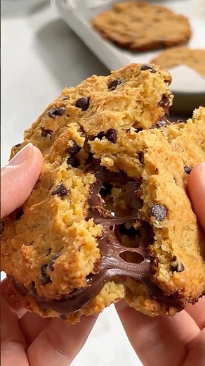 Can you believe you make these cookies with chickpeas? And they're spectacular 😱