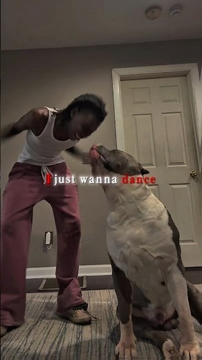 I just wanna dance 🕺 #foryou #trending #dance @zwop323(TIKTOK)