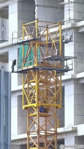 타워 크레인 해체 작업 과정