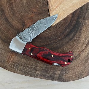 Red Damascus Pocket Knife - 6.5'' Damascus Folding Knife - Hand Forged Knife, Groomsmen Knife, Gift for Him, Gift, Anniversary Gift - Etsy