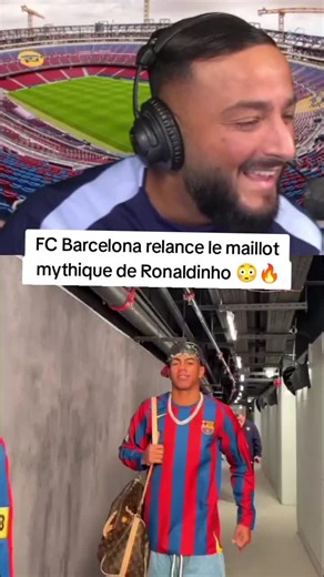 FC Barcelona relance le maillot mythique de Ronaldinho 😍🔵🔴 Dans un geste plein de nostalgie, FC Barcelona dévoile à nouveau le maillot porté par le magicien Ronaldinho au sommet de son art ✨ Un maillot chargé d’histoire, symbole de créativité, de spectacle et de joie sur le terrain ⚽🔥 Un retour à l’âge d’or qui fera vibrer tous les fans ❤️💙#barcalona #maillot #ronaldinho #immigreparisien @L’immigré parisien