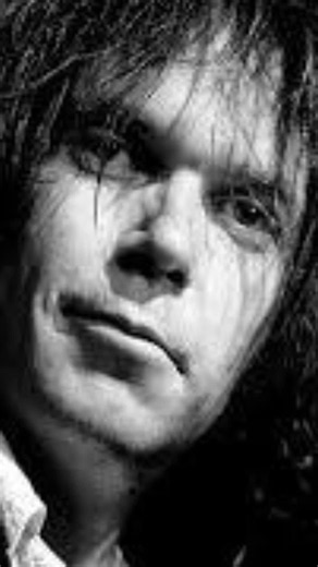Neil Young - Cinnamon Girl - 1970 #70s #70sthrowback #70smusic