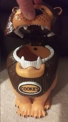 fundamental too lion cookie jar