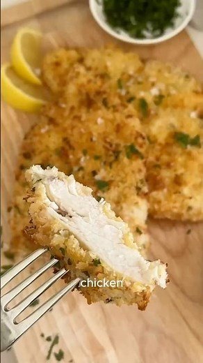 This air fryer chicken schnitzel is one of my all time favourite recipes! #chickenschnitzel #chicken