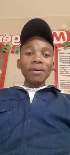 Awuyiyazi I ceiling challenge? 🤣 #ceilingchallenge #cindymakhathiniceilingchallenge