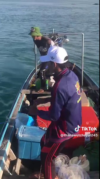 🥰🥰สดๆเลยครับวันนี้🥰🥰ปลาจวดครับ🐟🐟#เลภูเก็ตก็มีดีเหมือนกัน🥰 🥰#เด็กใต้ป้ายกระบี่❤️ #พาขึ้นฟีดหน่อย