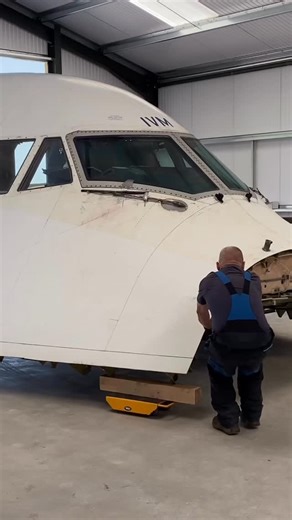 744 Experience on Instagram: "✈️ 747 : A Second Life Part 11 - Where Do We Even Start? (July 2021) Made to measure. A 17-metre section of Boeing 747 - cockpit and upper deck - carefully positioned inside a 19-metre long Cheshire barn. On paper, it just about fits. In reality? We had effectively purchased a 7-metre wide x 17-metre long section of aircraft - severed, stripped and scrapped. Every cable. Every wire. Every system. Cut through with a petrol grinder. And in this moment, as the doors cl