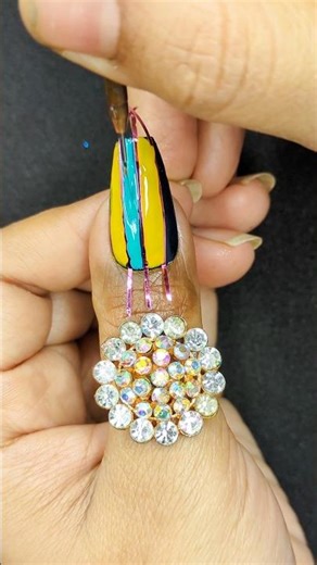 easy strip nail art design for beginners 🤩 #youtubeshorts #nails #stripingtapenailart #nailart