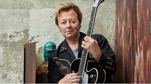 来日中のブライアン・セッツァー、今なお衰えないエネルギーの源泉 | Rolling Stone Japan(ローリングストーン ジャパン）