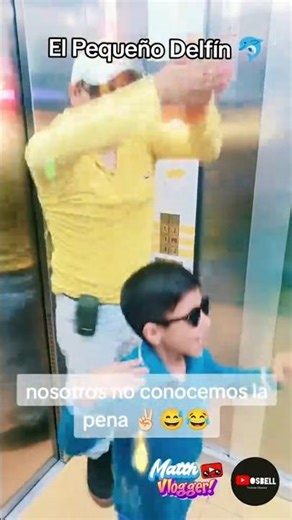 Hasta en el elevador sacamos el paso del Pequeño Delfin 🐬😂🤣 #elpequeñodelfinquehacia 🐬 #delfin